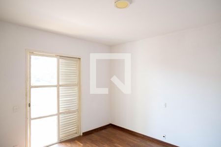 Casa à venda com 360m², 5 quartos e 4 vagasQuarto 1