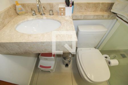 Casa de condomínio à venda com 103m², 3 quartos e 2 vagas Casa de condomínio à venda com 103m², 3 quartos e 2 vagasBanheiro