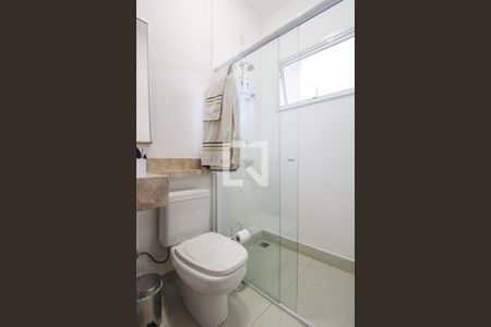 Casa de condomínio à venda com 103m², 3 quartos e 2 vagas Casa de condomínio à venda com 103m², 3 quartos e 2 vagasBanheiro