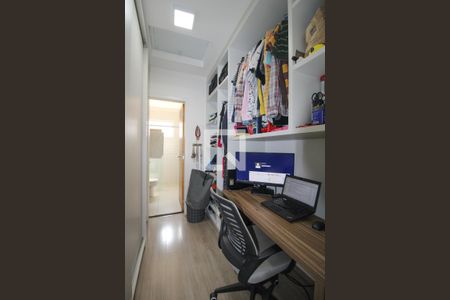 Casa de condomínio à venda com 103m², 3 quartos e 2 vagas Casa de condomínio à venda com 103m², 3 quartos e 2 vagasQuarto 3