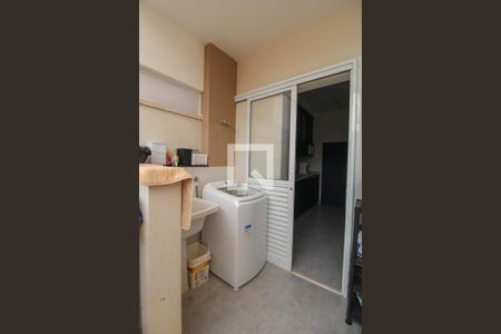 Casa de condomínio à venda com 103m², 3 quartos e 2 vagas Casa de condomínio à venda com 103m², 3 quartos e 2 vagasÁrea de Serviço