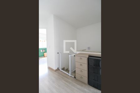 Casa de condomínio à venda com 103m², 3 quartos e 2 vagas Casa de condomínio à venda com 103m², 3 quartos e 2 vagasHall Quartos