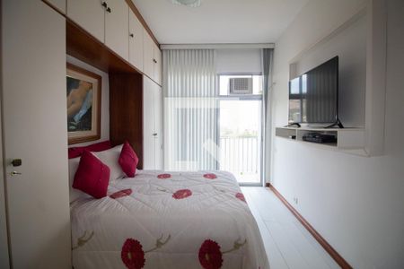 Apartamento à venda com 110m², 2 quartos e 2 vagasSuíte