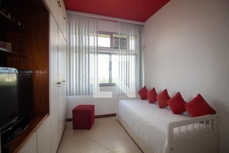 Apartamento à venda com 110m², 2 quartos e 2 vagasQuarto