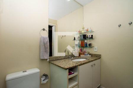 Apartamento à venda com 114m², 4 quartos e 2 vagasBanheiro da Suíte