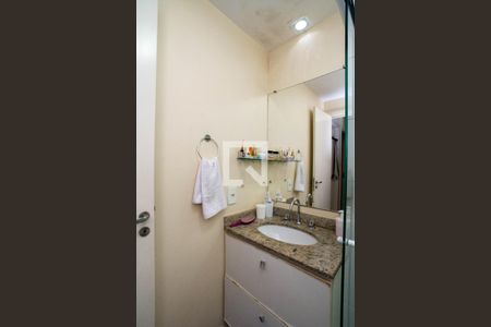 Apartamento à venda com 114m², 4 quartos e 2 vagasBanheiro Corredor