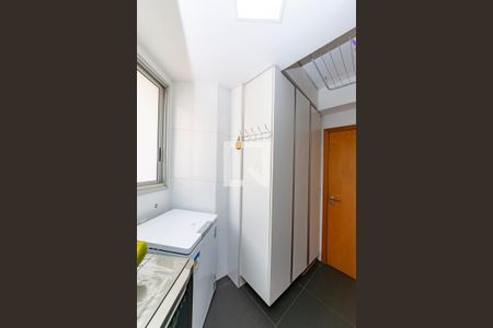 Apartamento à venda com 104m², 2 quartos e 2 vagas Apartamento à venda com 104m², 2 quartos e 2 vagasÁrea de Serviço