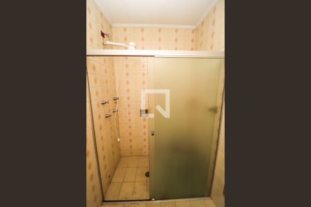 Casa à venda com 214m², 4 quartos e 2 vagas Casa à venda com 214m², 4 quartos e 2 vagasBanheiro Social