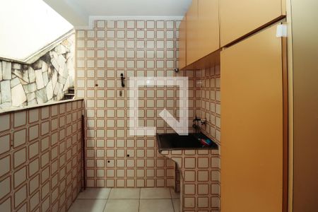 Casa à venda com 214m², 4 quartos e 2 vagas Casa à venda com 214m², 4 quartos e 2 vagasÁrea de Serviço