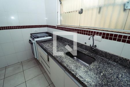 Casa à venda com 214m², 4 quartos e 2 vagas Casa à venda com 214m², 4 quartos e 2 vagasCozinha