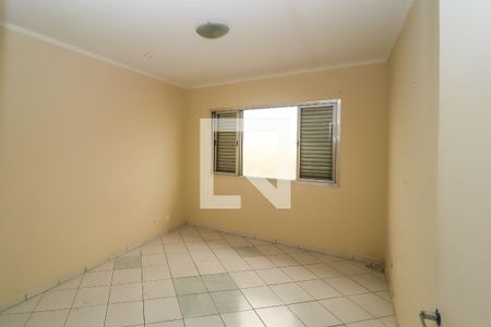 Casa à venda com 214m², 4 quartos e 2 vagas Casa à venda com 214m², 4 quartos e 2 vagasQuarto 1