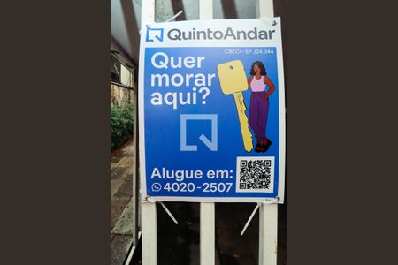 Casa à venda com 214m², 4 quartos e 2 vagas Casa à venda com 214m², 4 quartos e 2 vagasPlaca