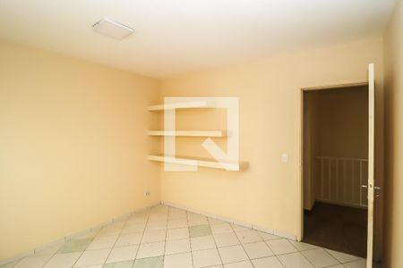 Casa à venda com 214m², 4 quartos e 2 vagas Casa à venda com 214m², 4 quartos e 2 vagasQuarto 2