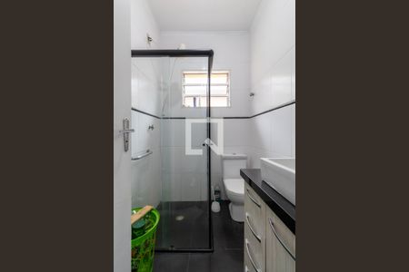 Casa à venda com 123m², 3 quartos e 2 vagasBanheiro 