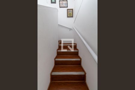 Casa à venda com 123m², 3 quartos e 2 vagasEscada 