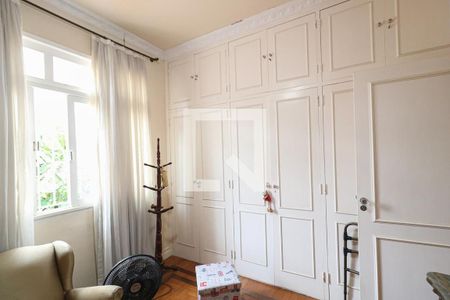 Casa à venda com 180m², 3 quartos e 2 vagas Casa à venda com 180m², 3 quartos e 2 vagasQuarto 2