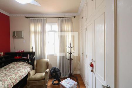 Casa à venda com 180m², 3 quartos e 2 vagas Casa à venda com 180m², 3 quartos e 2 vagasQuarto 2