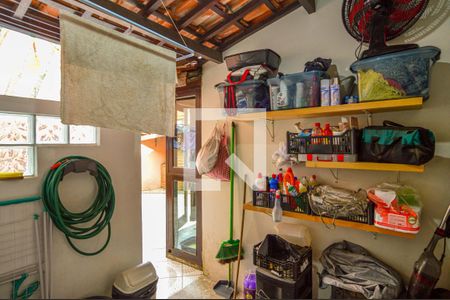 Casa à venda com 170m², 3 quartos e 3 vagasÁrea de Serviço