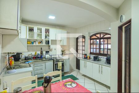 Casa à venda com 170m², 3 quartos e 3 vagasCozinha