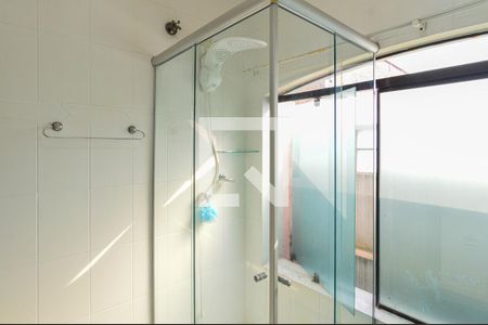 Casa à venda com 170m², 3 quartos e 3 vagasBanheiro