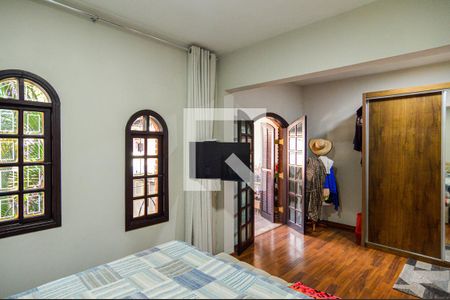 Casa à venda com 170m², 3 quartos e 3 vagasSuíte