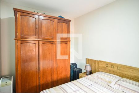 Quarto 1 de casa à venda com 3 quartos, 170m² em Jardim Timbauhy, Barueri