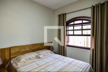 Quarto 1 de casa à venda com 3 quartos, 170m² em Jardim Timbauhy, Barueri