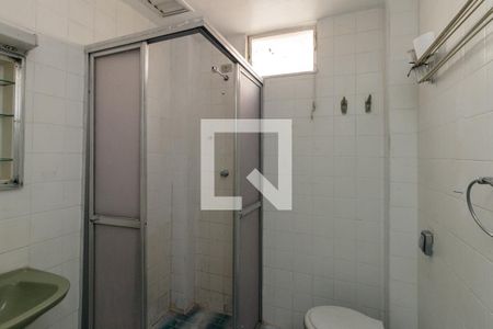 Banheiro de kitnet/studio para alugar com 1 quarto, 45m² em Santa Cecilia, São Paulo