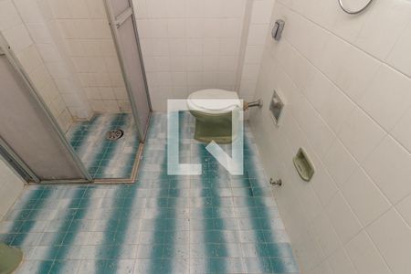 Banheiro de kitnet/studio para alugar com 1 quarto, 45m² em Santa Cecilia, São Paulo