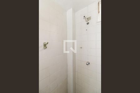 Banheiro de kitnet/studio para alugar com 1 quarto, 45m² em Santa Cecilia, São Paulo