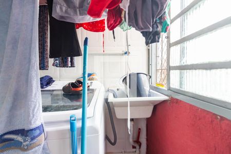 Área de Serviço  de apartamento à venda com 2 quartos, 47m² em Santa Maria, Osasco