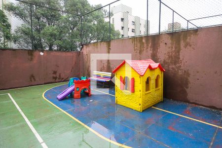 Apartamento à venda com 85m², 3 quartos e 1 vaga Apartamento à venda com 85m², 3 quartos e 1 vagaÁrea comum - Playground