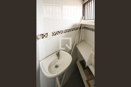 Apartamento à venda com 85m², 3 quartos e 1 vaga Apartamento à venda com 85m², 3 quartos e 1 vagaBanheiro de serviço