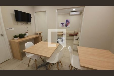 Apartamento à venda com 41m², 2 quartos e sem vagaÁrea comum - Salão de festas