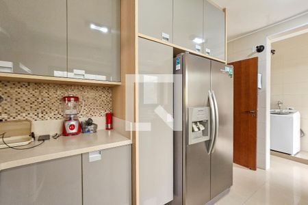 Casa de condomínio para alugar com 800m², 6 quartos e 6 vagasCozinha