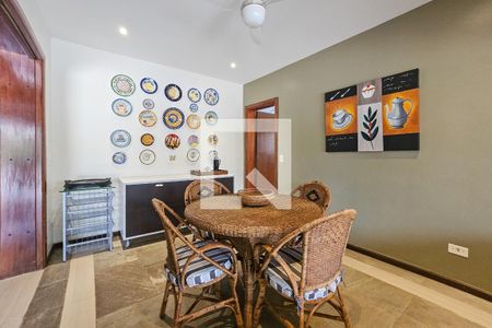 Casa de condomínio para alugar com 800m², 6 quartos e 6 vagasCozinha