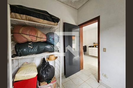 Casa de condomínio para alugar com 800m², 6 quartos e 6 vagascasa do caseiro - Quarto