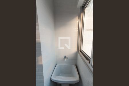 Apartamento à venda com 140m², 1 quarto e 2 vagas Apartamento à venda com 140m², 1 quarto e 2 vagasCozinha e Área de Serviço