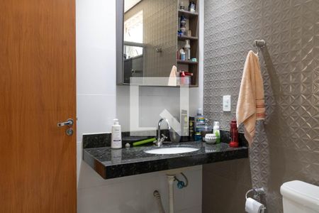 Casa à venda com 750m², 3 quartos e 2 vagas Casa à venda com 750m², 3 quartos e 2 vagasBanheiro