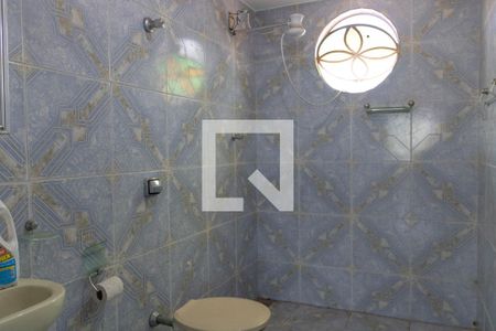 Casa à venda com 750m², 3 quartos e 2 vagas Casa à venda com 750m², 3 quartos e 2 vagasÁrea comum - Banheiro