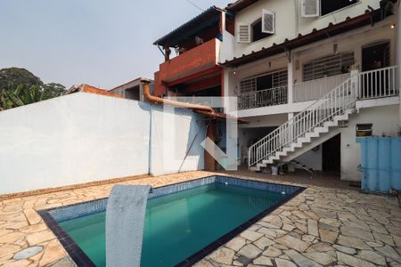 Casa à venda com 169m², 3 quartos e 1 vagaÁrea externa