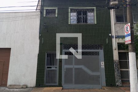Casa à venda com 198m², 3 quartos e 5 vagasFachada da casa