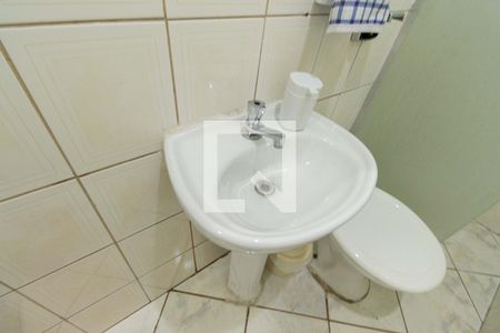 Casa à venda com 198m², 3 quartos e 5 vagasBanheiro 2