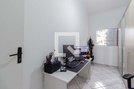 Casa à venda com 198m², 3 quartos e 5 vagasQuarto 2