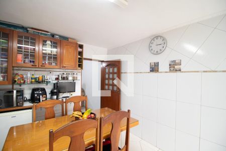 Casa à venda com 125m², 3 quartos e 2 vagasCozinha