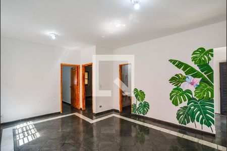 Sala de casa para alugar com 2 quartos, 71m² em Jardim Europa, Santo André