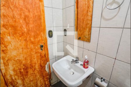 Casa para alugar com 71m², 2 quartos e 2 vagas Casa para alugar com 71m², 2 quartos e 2 vagasBanheiro