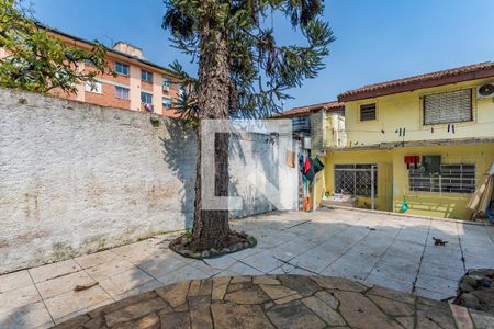 Casa de condomínio à venda com 150m², 3 quartos e 4 vagasQuintal