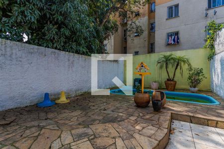 Casa de condomínio à venda com 150m², 3 quartos e 4 vagasQuintal