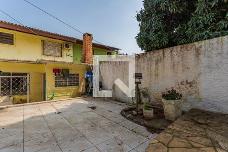 Casa de condomínio à venda com 150m², 3 quartos e 4 vagasQuintal